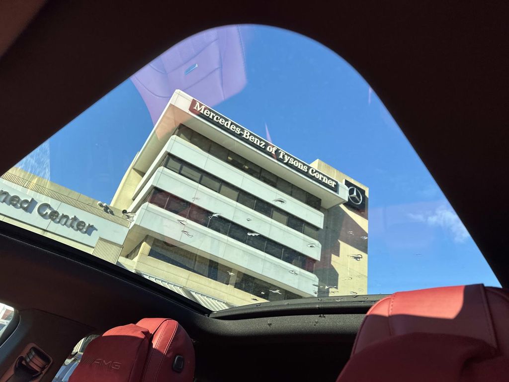 Thumbnail: 2026 Mercedes-Benz GLE - 19