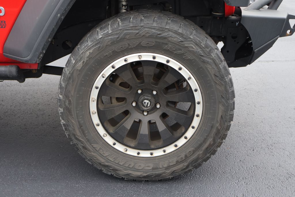 Thumbnail: 2019 Jeep Wrangler - 5