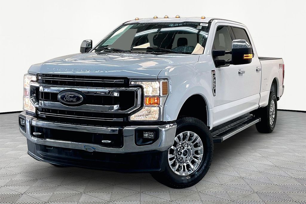 Oxford White 2021 Ford F-250 Super Duty XLT Crew Cab 4WD Pickup Truck Four-Wheel Drive 6-Speed Automatic