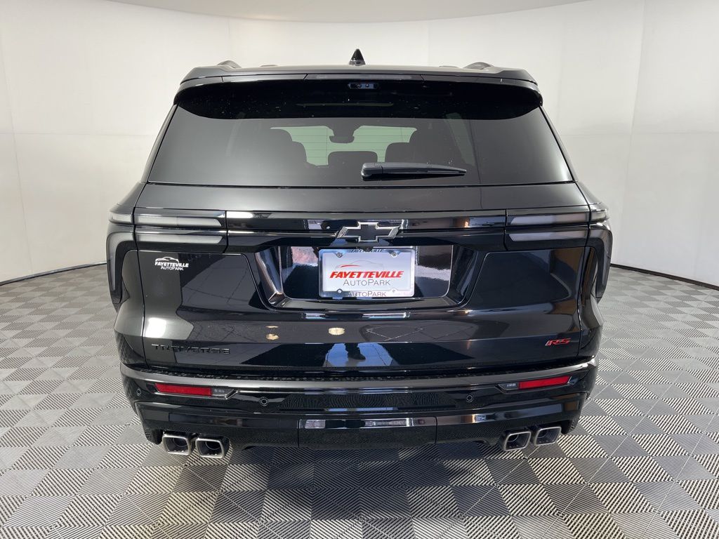 Thumbnail: 2026 Chevrolet Traverse - 4