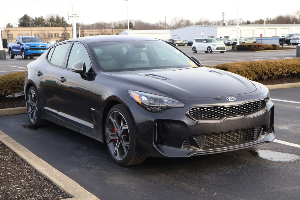 Thumbnail: 2021 Kia Stinger - 3