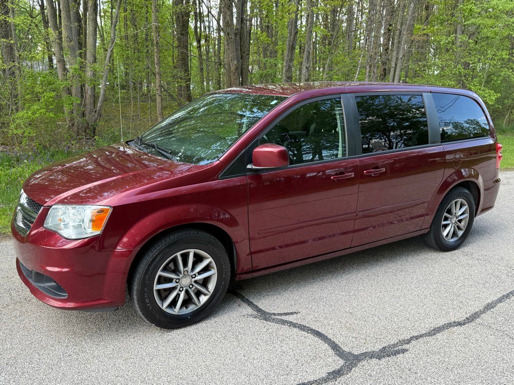 Pear 2017 Dodge Grand Caravan Minivan Front-Wheel Drive 6-Speed Automatic