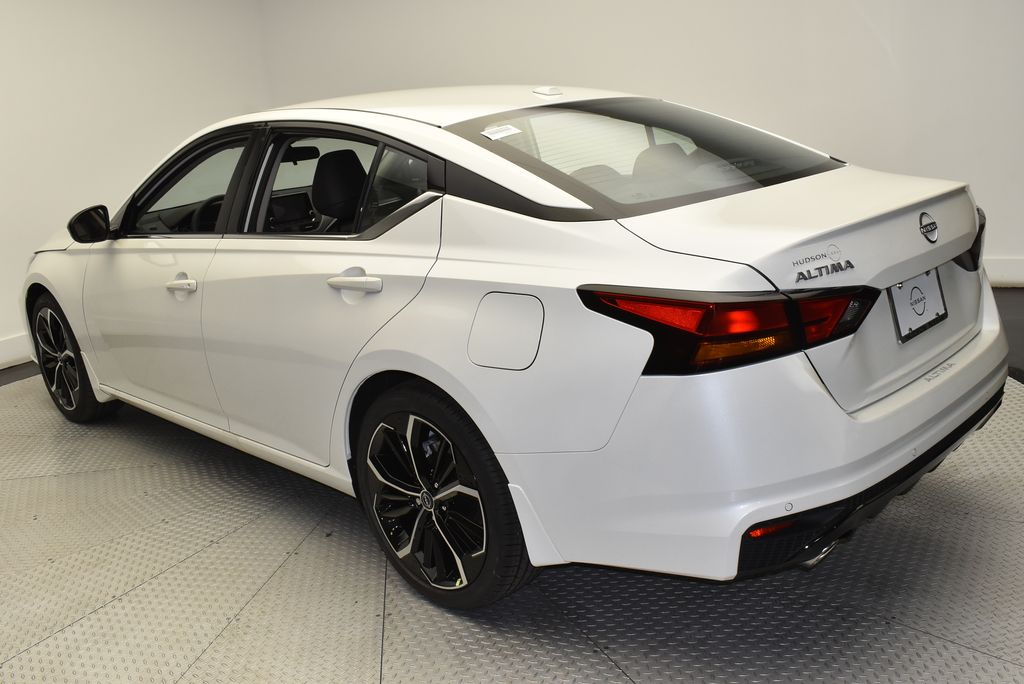 Thumbnail: 2025 Nissan Altima - 7