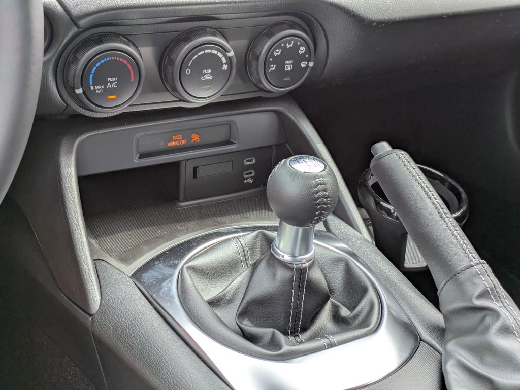 2026 Mazda MX-5 Miata Sport
