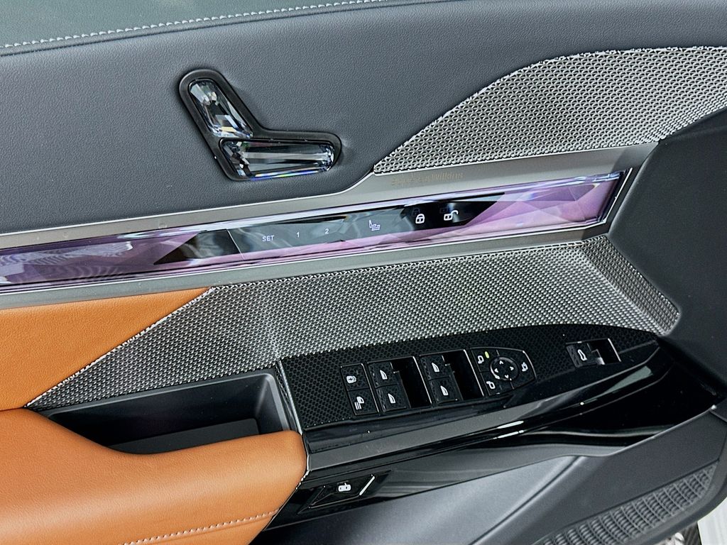 Thumbnail: 2025 BMW 7 Series - 20