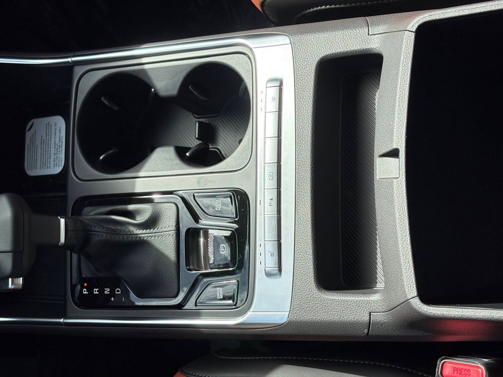 New 2026 Kia Carnival MPV Van