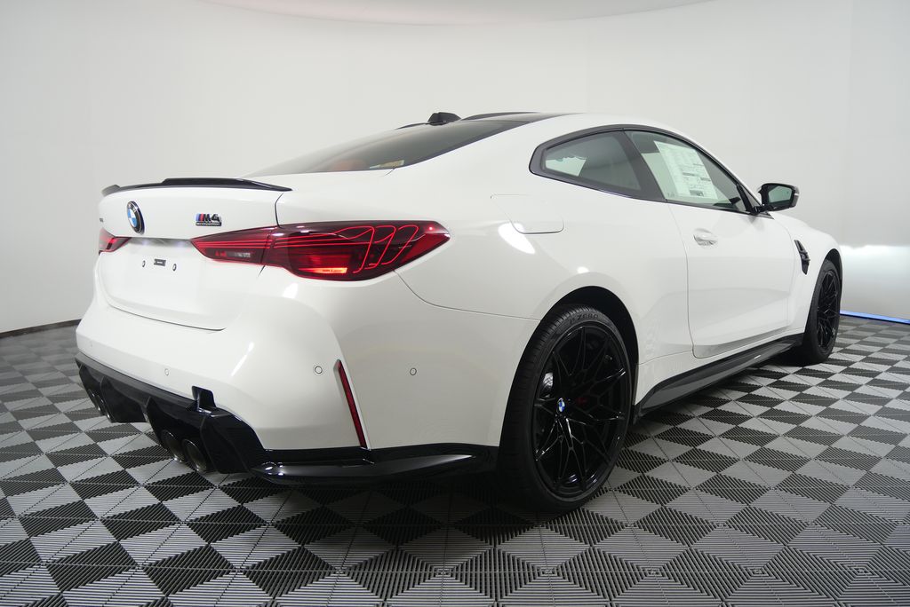 Thumbnail: 2026 BMW M4 - 3