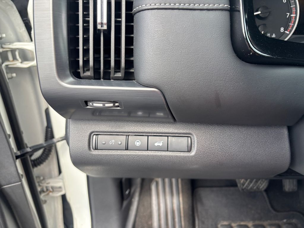 2024 Nissan Pathfinder SL White at Bob Ruth Ford