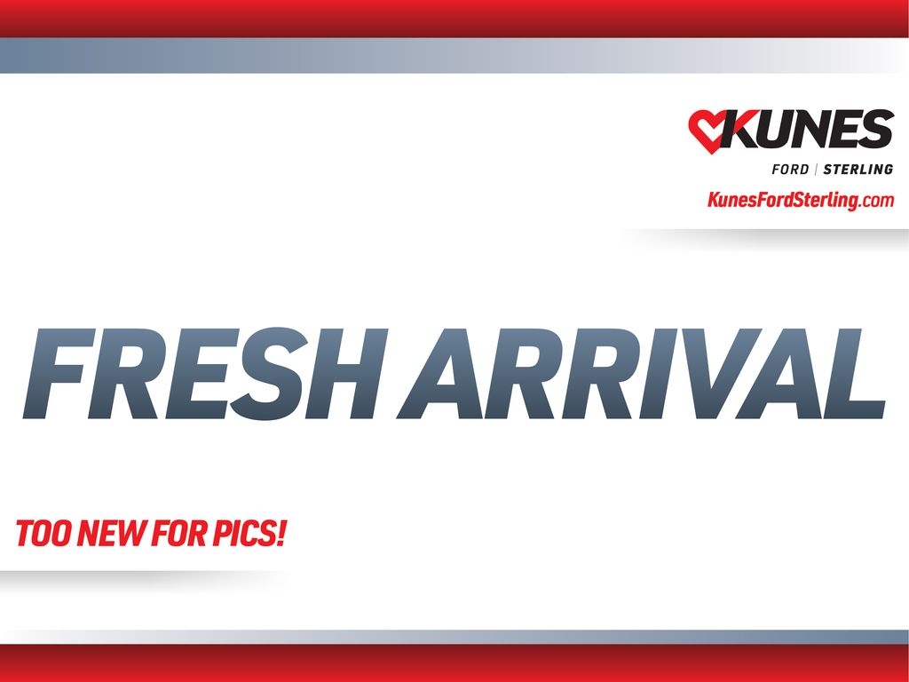 Star White Metallic Tri-Coat 2027 Ford Expedition SUV / Crossover Four-Wheel Drive Automatic