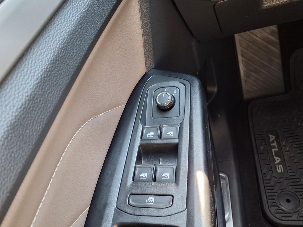 2021 Volkswagen Atlas 3.6L V6 SE w/Technology R-Line  at Wharton Ford