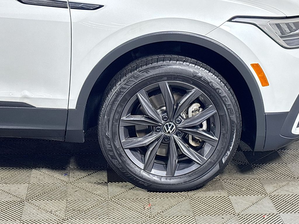 2023 Volkswagen Tiguan 2.0T SE