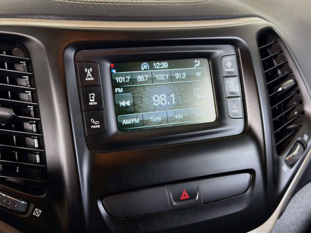 Used 2018 Jeep Cherokee SUV