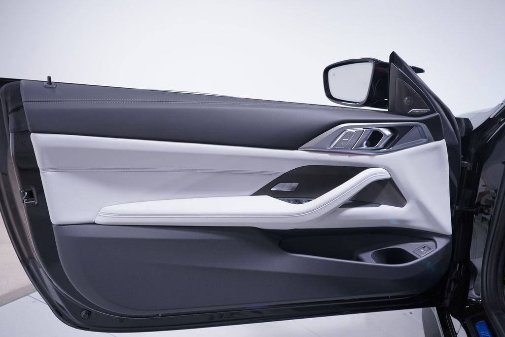 Thumbnail: 2027 BMW M4 - 14
