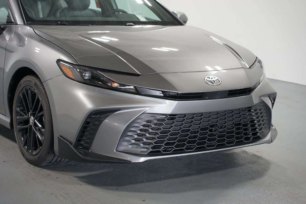 Thumbnail: 2025 Toyota Camry - 4