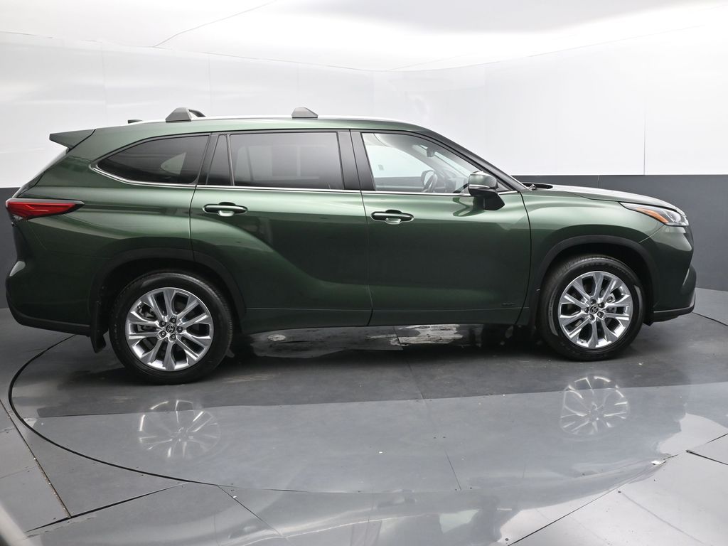2023 Toyota Highlander Hybrid Limited