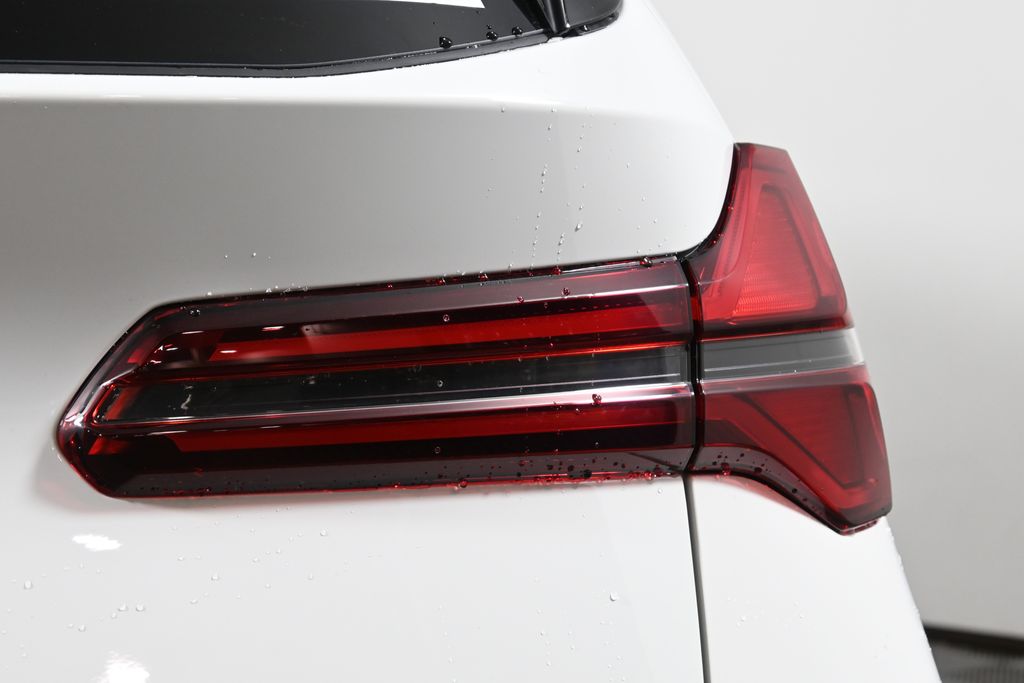 Thumbnail: 2026 BMW X3 - 13