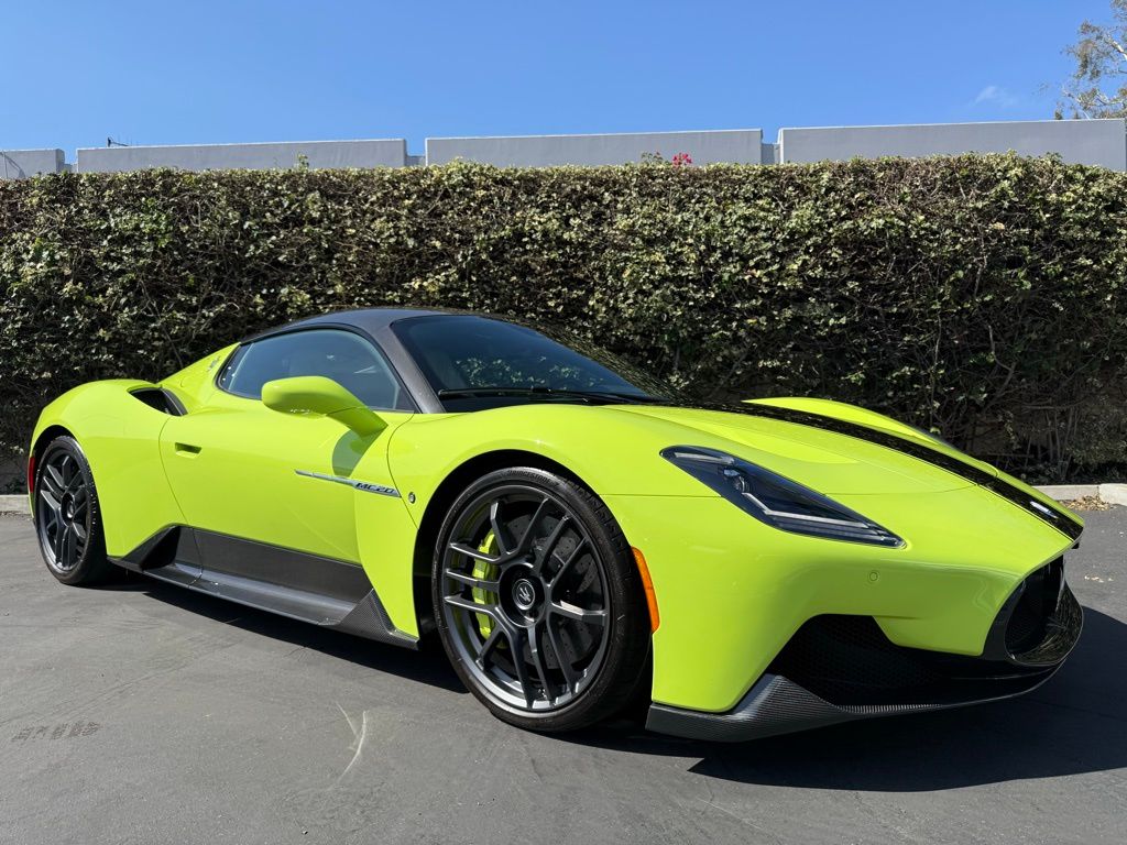 Hypergreen 2023 Maserati MC20 RWD Coupe Rear-Wheel Drive 8-Speed Dual Clutch
