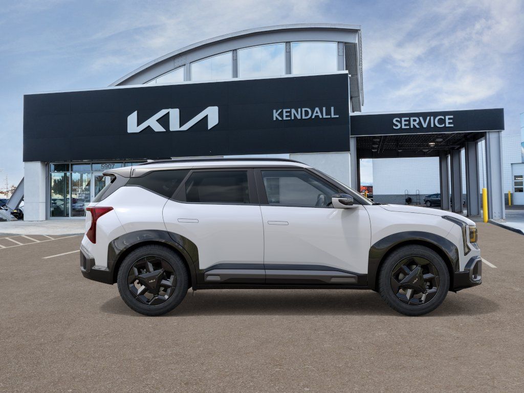 New 2027 White Kia X-Line S image 7