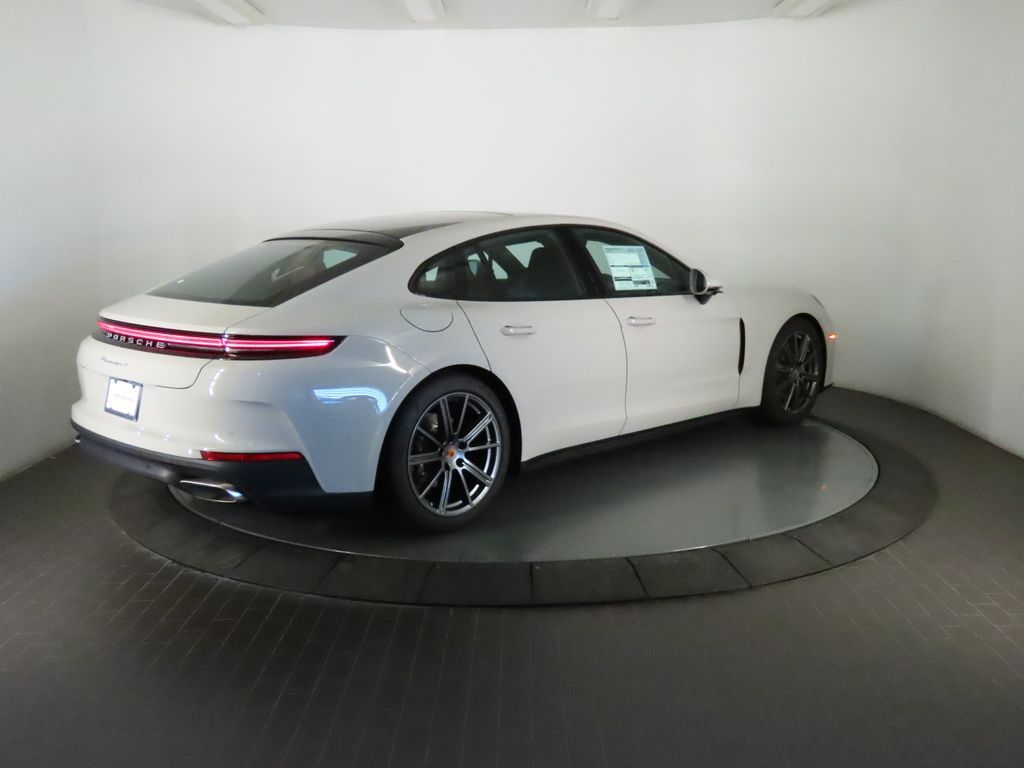 Thumbnail: 2026 Porsche Panamera - 7