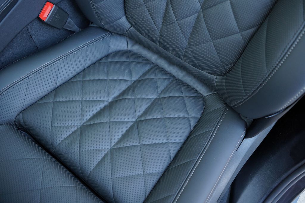 Thumbnail: 2026 BMW X7 - 10