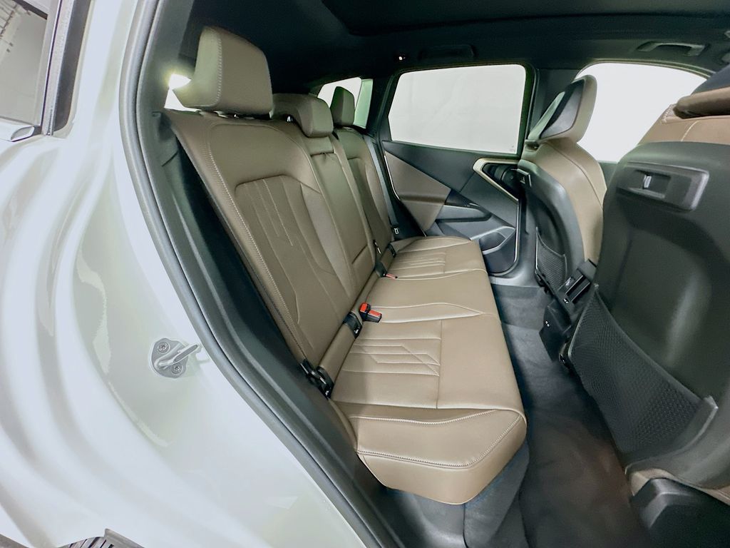 Thumbnail: 2025 BMW X3 - 25