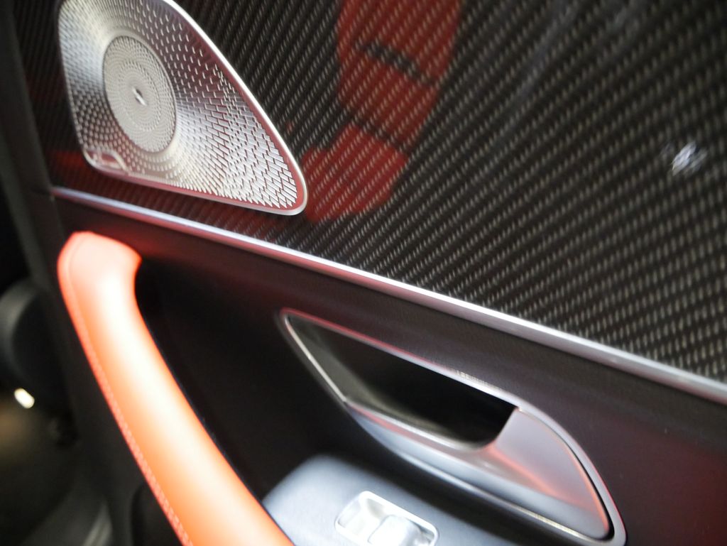 Thumbnail: 2025 Mercedes-Benz GLE - 31