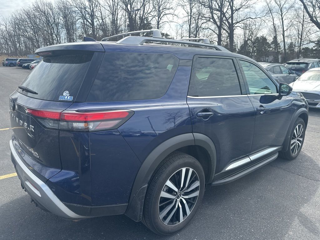 Used 2025 Blue Nissan Platinum image 7