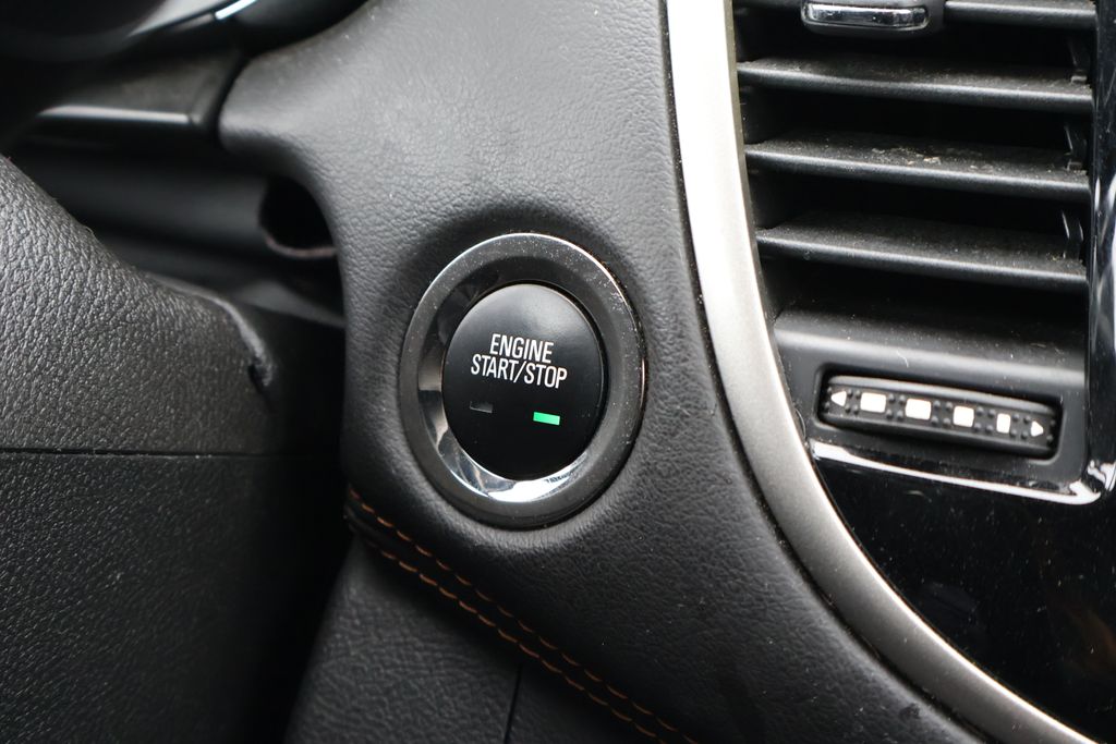 Thumbnail: 2019 Chevrolet Trax - 27