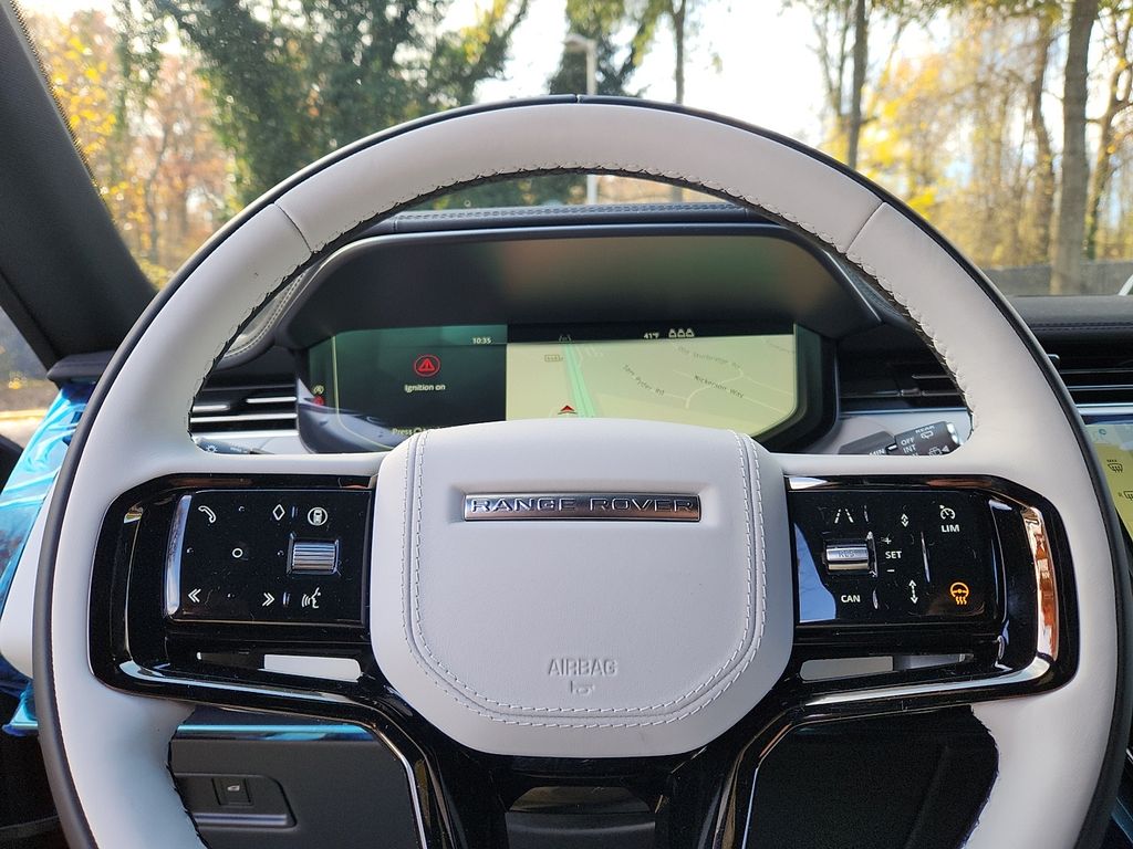 Thumbnail: 2025 Land Rover Range Rover Sport - 9