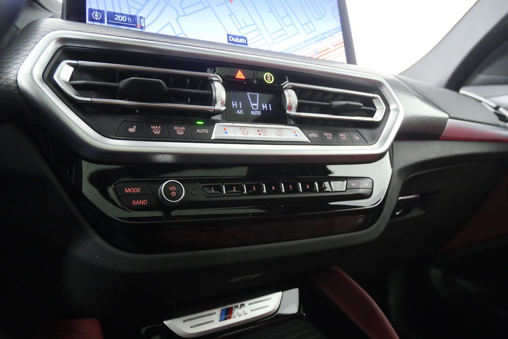 Thumbnail: 2025 BMW X4 - 27