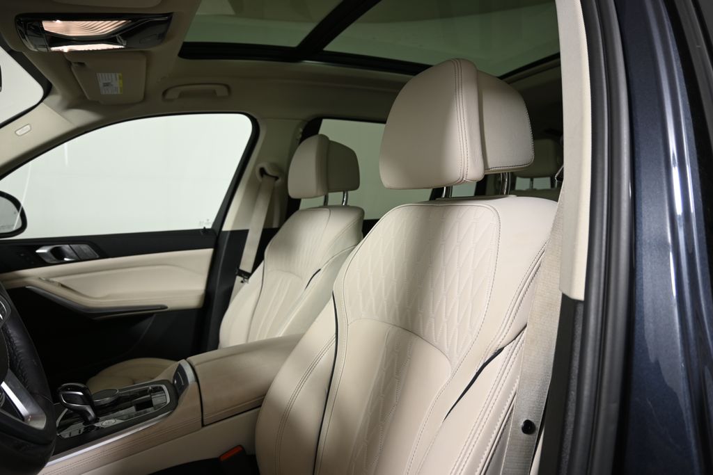 Thumbnail: 2022 BMW X7 - 5