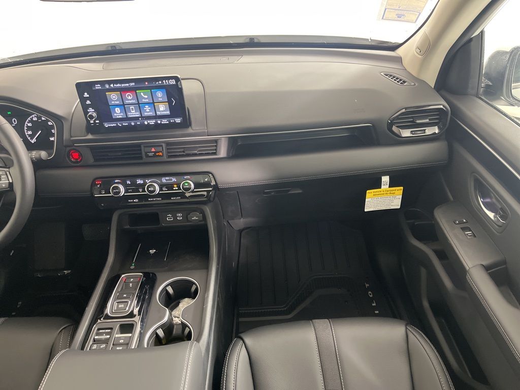 Thumbnail: 2025 Honda Pilot - 13