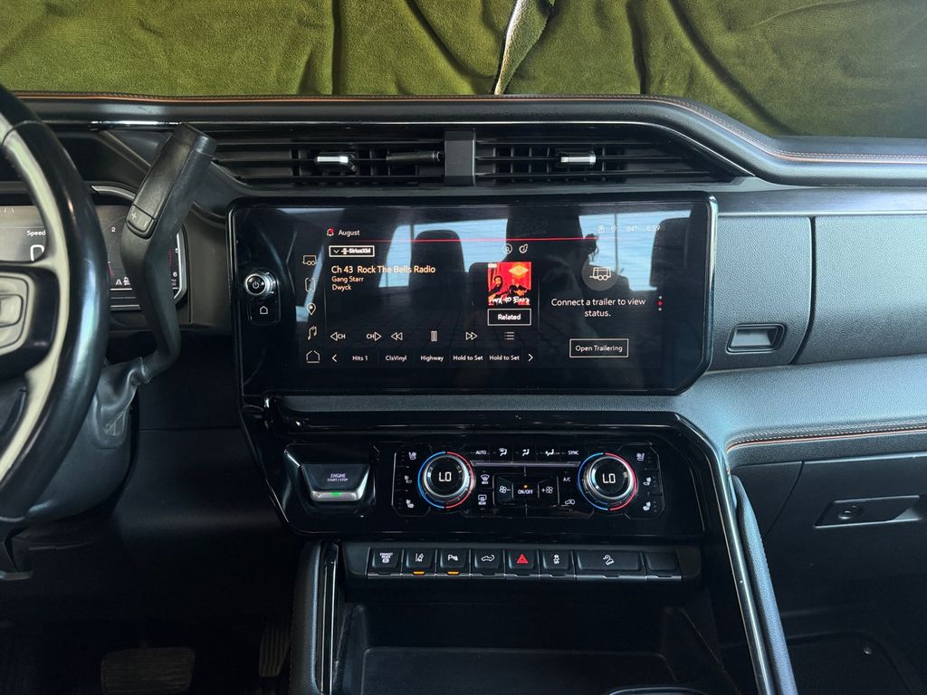 2024 GMC Sierra 2500HD AT4 - Photo 17