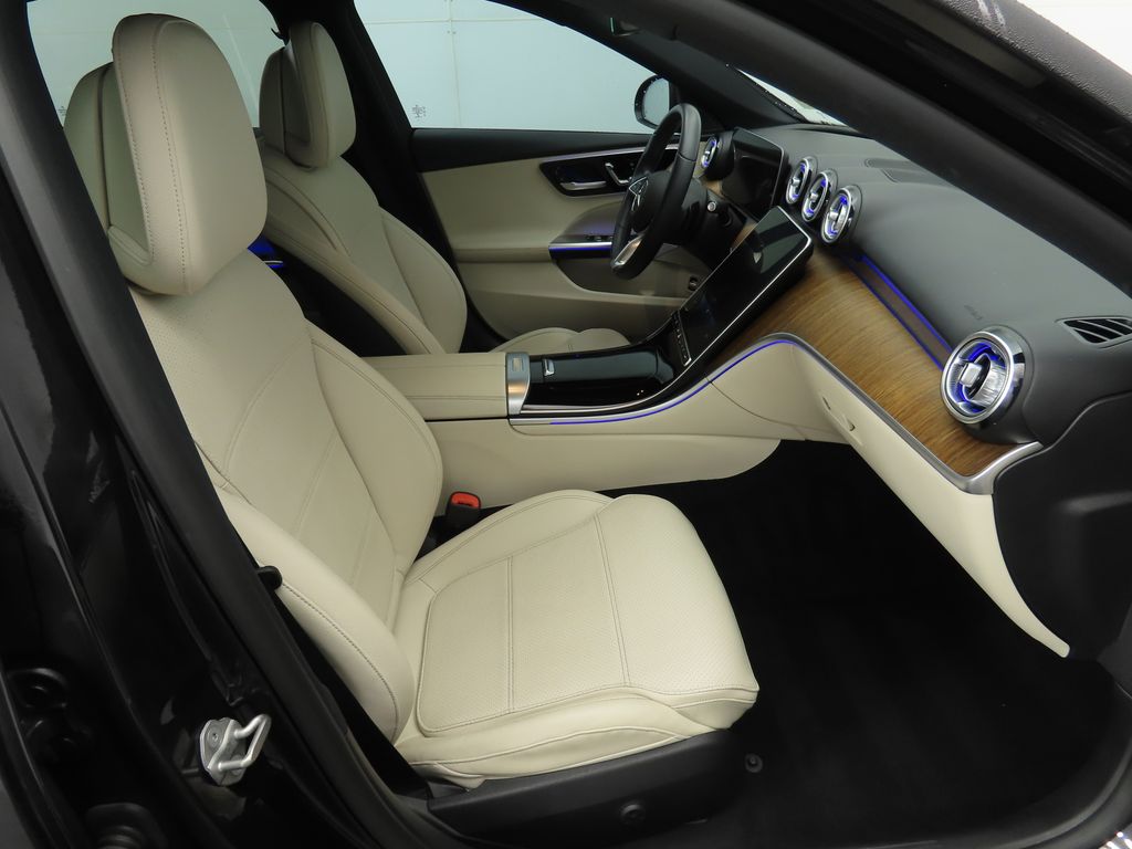 Thumbnail: 2022 Mercedes-Benz C-Class - 20