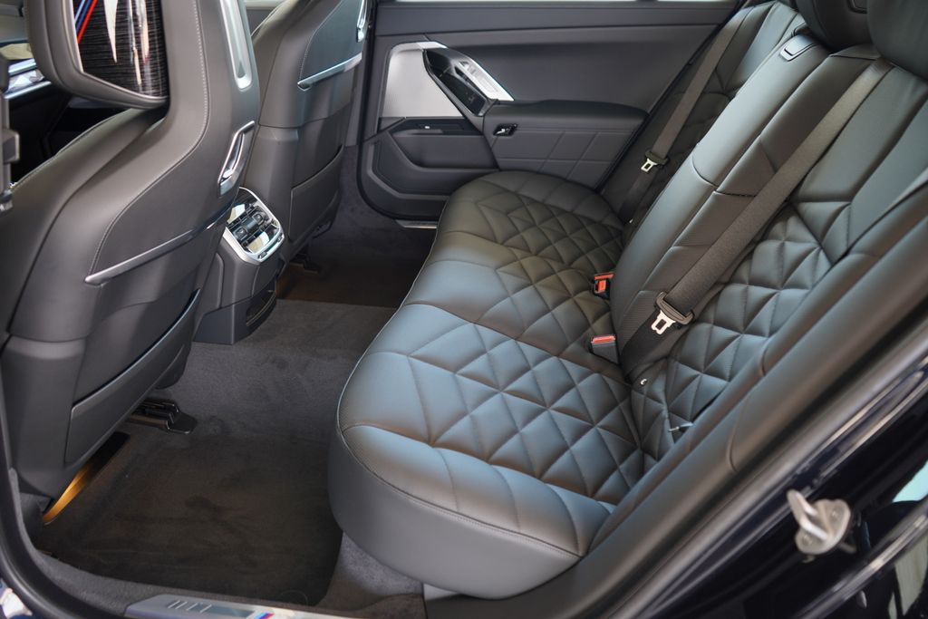 2025 BMW 7 Series 740i xDrive 20