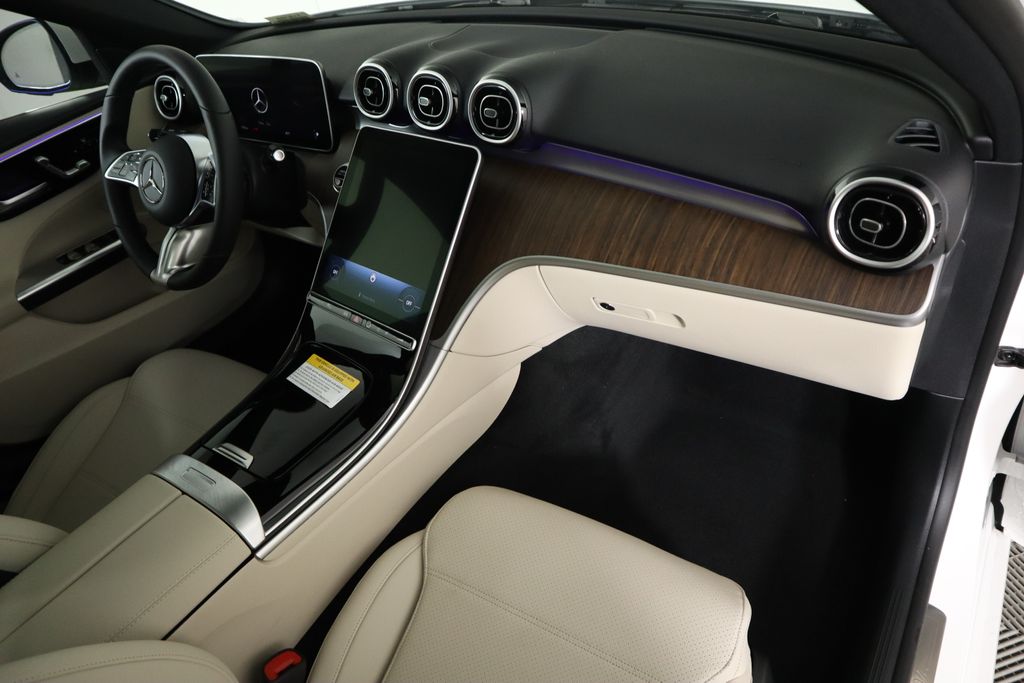 Thumbnail: 2025 Mercedes-Benz C-Class - 17