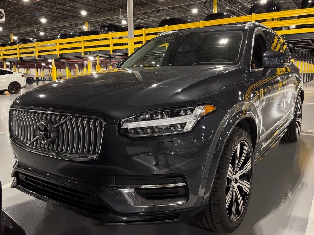 Gray Metallic 2022 Volvo XC90 SUV / Crossover All-Wheel Drive Automatic