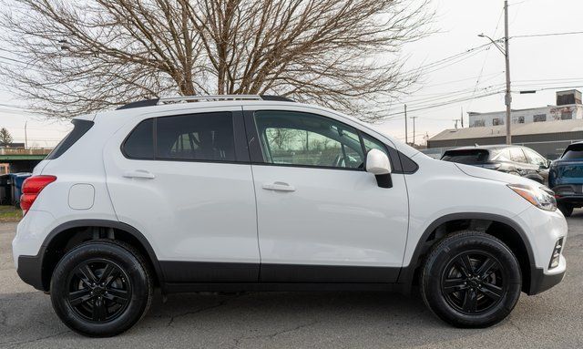 2022 Chevrolet Trax LT - 4