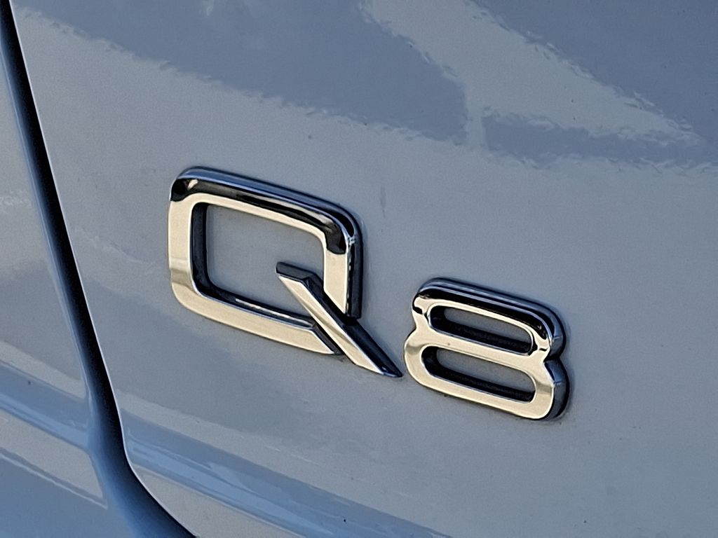Thumbnail: 2019 Audi Q8 - 30