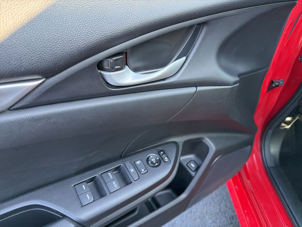 Thumbnail: 2020 Honda Civic - 26