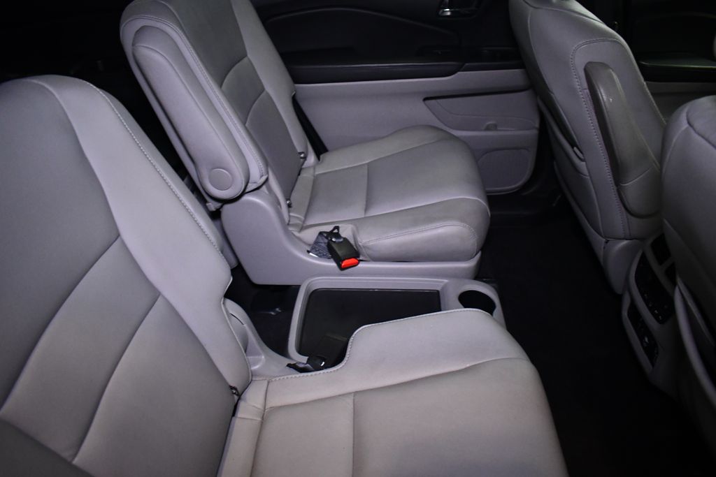 Thumbnail: 2020 Honda Pilot - 30