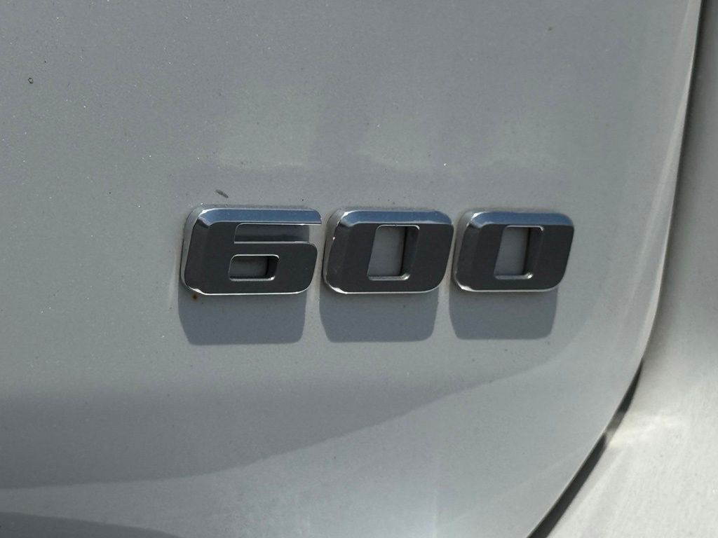 2022 Cadillac Escalade ESV Sport Crystal White - Jim Hudson Acura - Image 7