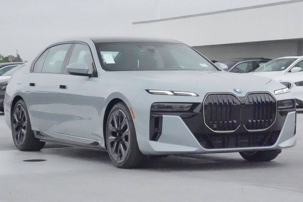 2025 BMW 7 Series 750e xDrive 3