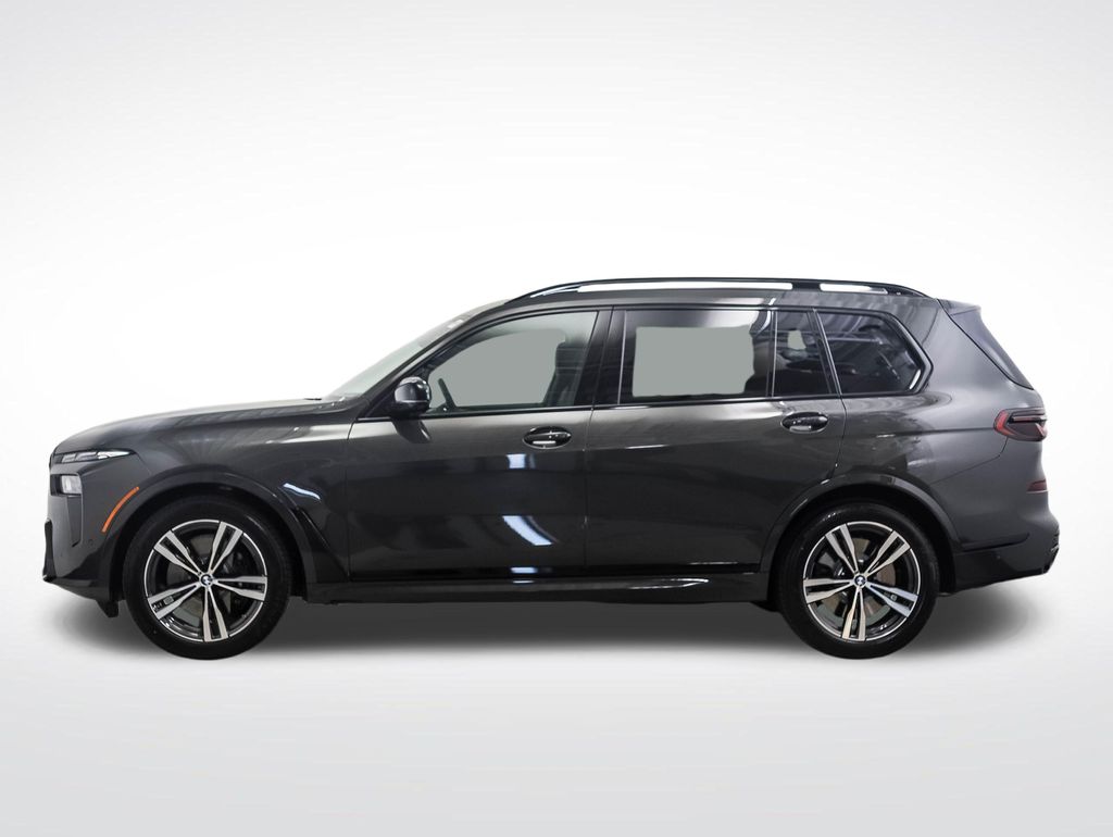 Thumbnail: 2027 BMW X7 - 2