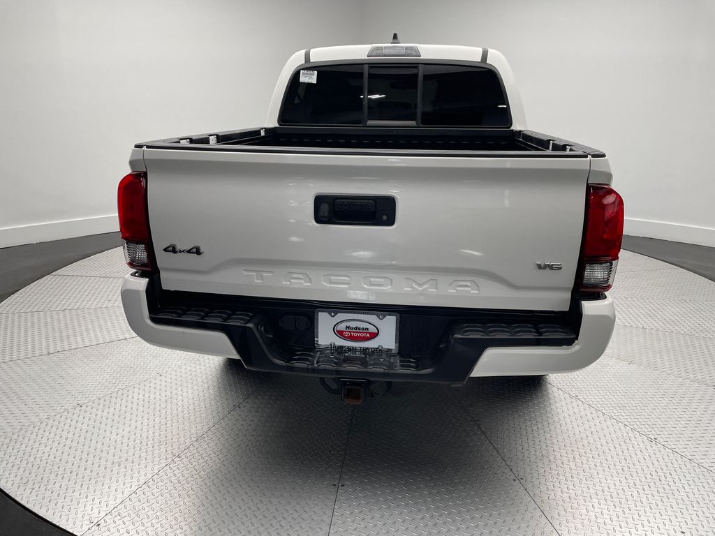 Thumbnail: 2021 Toyota Tacoma - 6