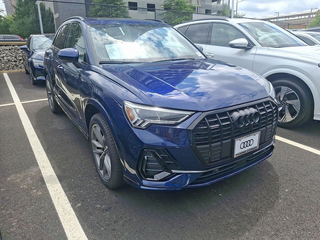 Thumbnail: 2025 Audi Q3 - 3