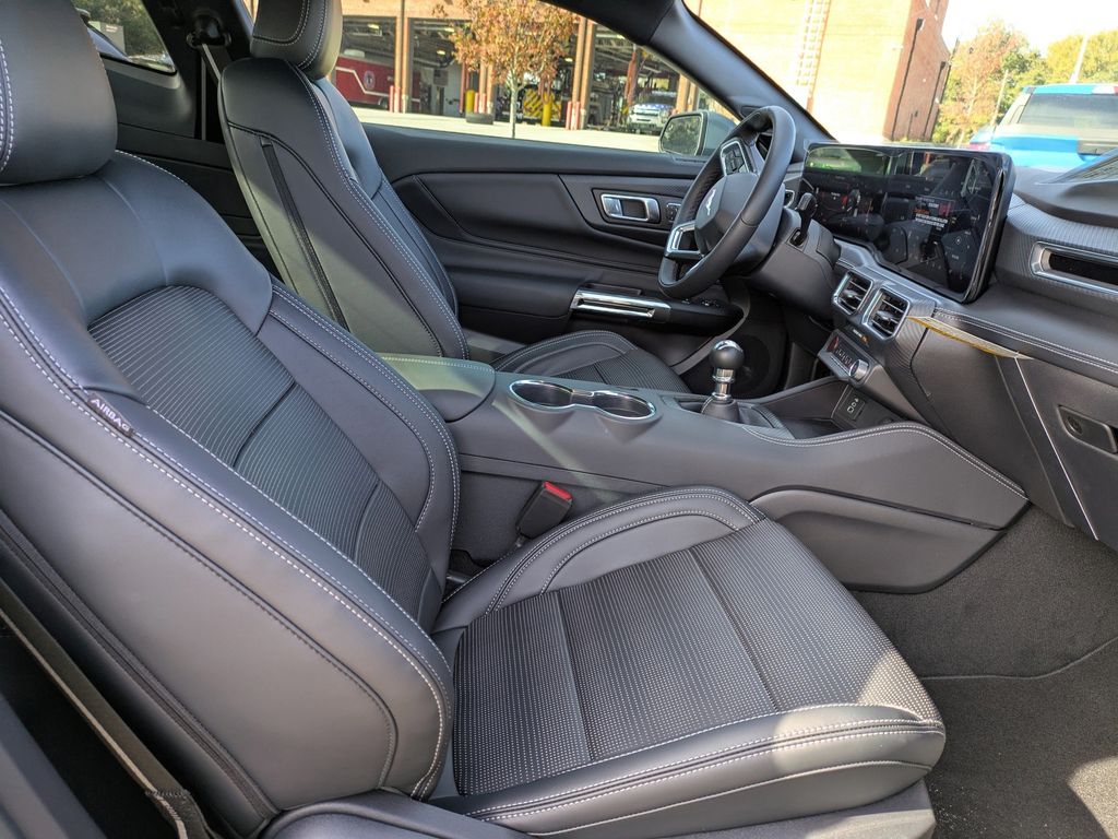 2025 Ford Mustang GT Premium Fastback