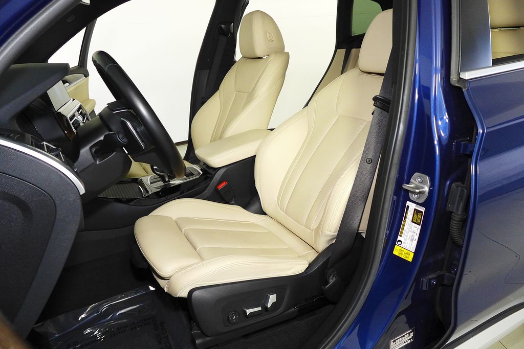 Thumbnail: 2023 BMW X3 - 22