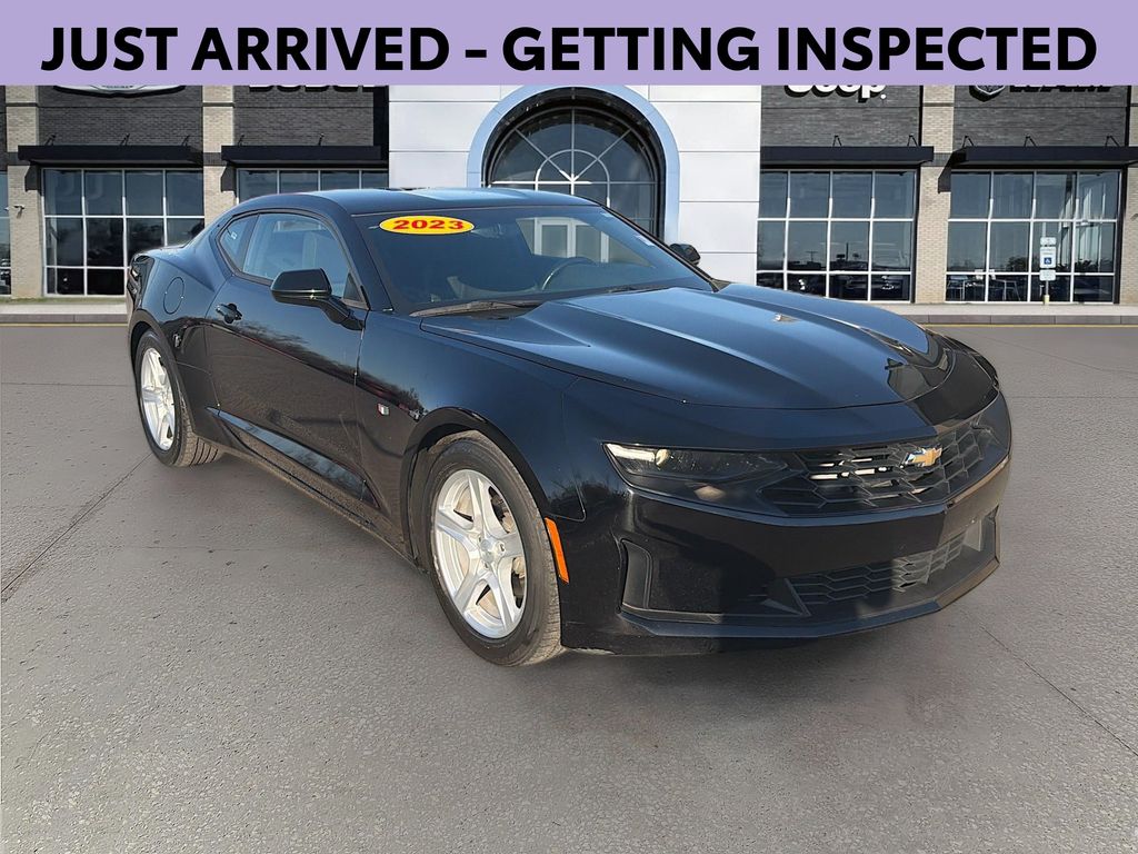 2023 Chevrolet Camaro 1LT Coupe RWD