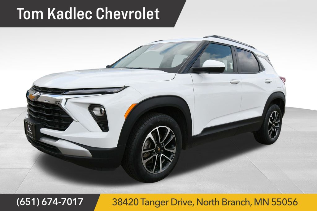 Summit White 2024 Chevrolet Trailblazer SUV / Crossover Front-Wheel Drive Continuously Variable Transmission